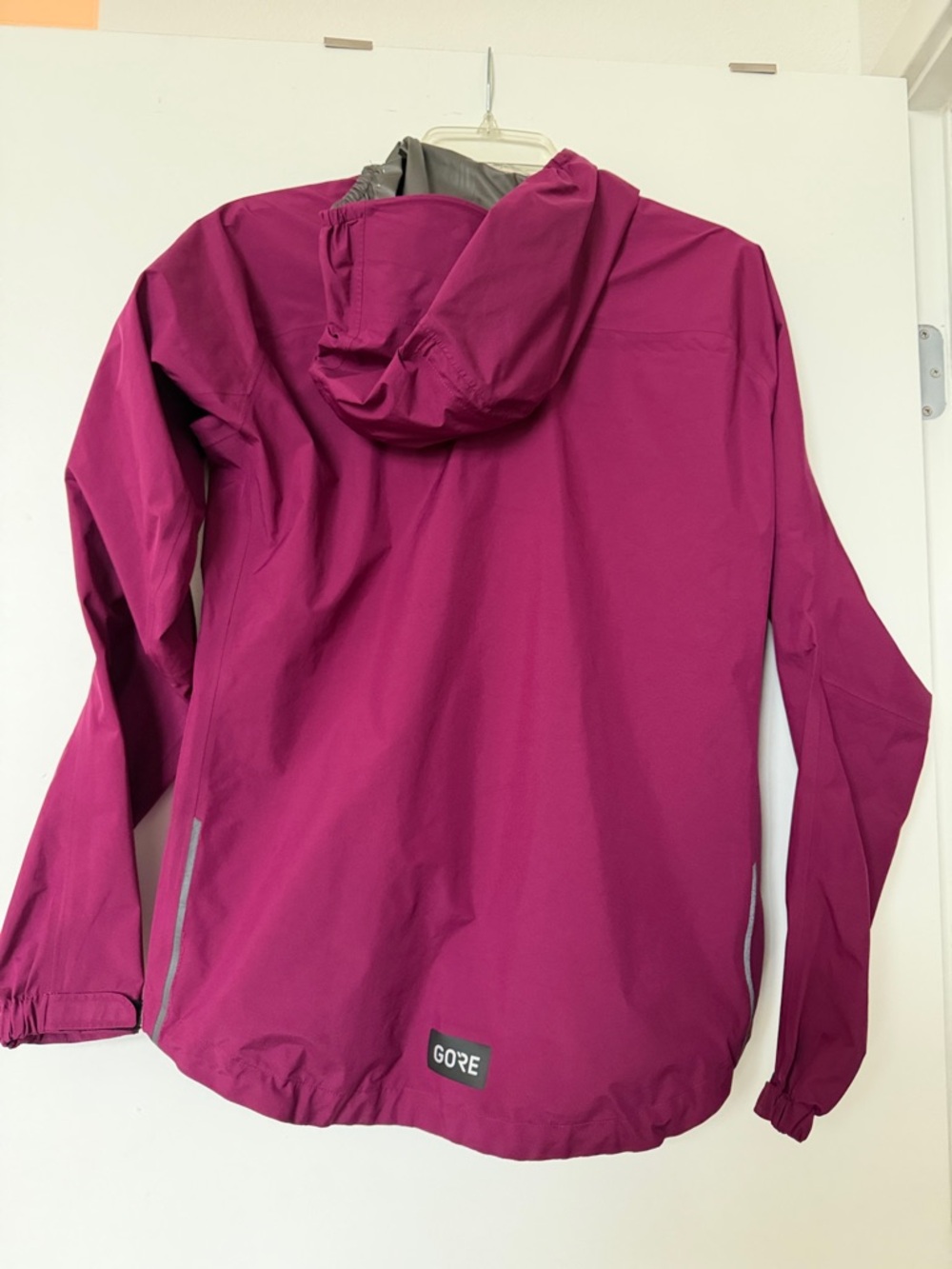 Women's Raspberry Pink GOREWEAR Waterproof Jacket - Picture 9 of 10